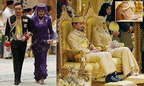 Disinilah masyarakat umum bisa mengetahui seluk beluk & sejarah kesultanan. Sultan Of Brunei S Son Prince Abdul Malik Gets Married In A Sea Of Gold Daily Mail Online