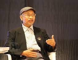Nor wan daud, author of filsafat dan praktik pendidikan syed m. Prof Dr Wan Mohd Nor Wan Daud Dalam Peluncuran Buku Azzam Dan Imad Pesantren At Taqwa Depok