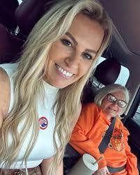 Stacey Mathews's Instagram, Twitter & Facebook