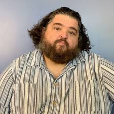 Garcia is reported to have lost about 100lbs (45kg) from his 400lb (181kg) frame in one phase of his career due to strict diet and exercise planning. Jorge Garcia Actor Wiki Bio Height Weight Age Girlfriend Net Worth Wife Spouse Facts Starsgab