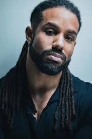 Alexander Hunter's Instagram, Twitter & Facebook