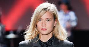 Comment faire un balayage caramel ? Balayage Des Cheveux Tout Pour Le Reussir Et L Entretenir