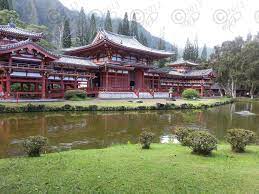 The Byodo Inn Temple In Hon Hawaii A Small Replica Of A Temple In Japan Was Featured In Hi Five O Lost Hou Hawaii Vacation Oahu Vacation Hawaii Beaches