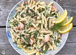 Return the pasta to the pot and toss to coat with the sauce. Pasta With Smoked Salmon And Cream Cheese Constantly Cooking