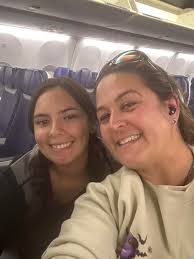 Dr. Traugott and her technician Aubrey headed to Florida for AAEP! They are  going to go learn all the new equine things they can possibly take in !!  Wish them a safe