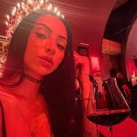 Elizabeth Mina's Instagram, Twitter & Facebook