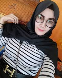 Lihat ide lainnya tentang jilbab cantik, kecantikan, wanita. Hijabres Goreng