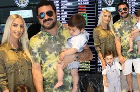 Serkan kaya, 1978 yılında sivas'ta dünyaya geldi. Serkan Kaya Rakibim Olsun Istiyorum