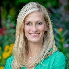 Melissa Mulgrew's Instagram, Twitter & Facebook