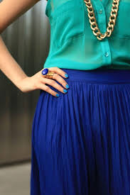 During a display ceremony the peacock will stand its tail feathers up to form a fan that stretches out nearly 2 m in length. How To Wear Mint Green Best Color That Go With Mint Green