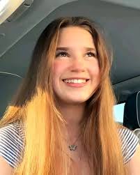 𝗦𝗔𝗬 𝗬𝗘𝗦 𝗜𝗙 I AM BEAUTIFUL 😻