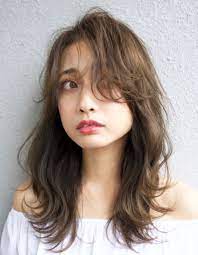 うざバング 前髪を伸ばしかけの方へ hy 96 ヘアカタログ 髪型 ヘアスタイル afloat アフロート 表参道 銀座 名古屋の美容室 美容院 ヘアカット ヘアカット ロング 髪型