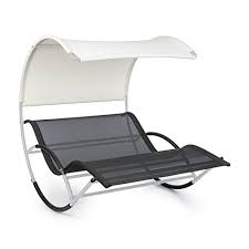Trasformabile in un letto comodissimo grazie allo schienale ribaltabile. Dondolo Da Giardino Il Relax A Casa Tua Guida Allo Shopping
