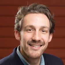 ☕️USFSM Virtual Lunch Series☕️ ⠀ This week is a bit different: On Thursday  morning at 8am PST we will hear from Ekin Gunel (C32/'11), EMEA Regional  Head, Embed Network at @OfficialDUGOUT and