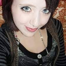 Kristi Clemens's Instagram, Twitter & Facebook