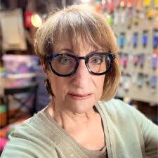 Maria Poveromo's Instagram, Twitter & Facebook