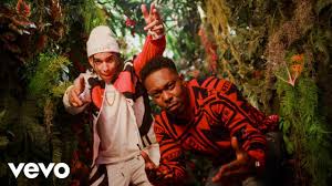 Dizzee rascal, peter doherty, crookers, mr oizo, tiga, yeah yeah yeahs, booka shade, fever ray, fischerspooner, de jeugd van tegenwoordig, birdy nam nam, sebastian, the rakes. Dizzee Rascal Bassline Junkie Explicit Official Video Youtube