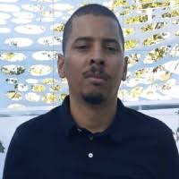 8 "Warren Kahn" profiles