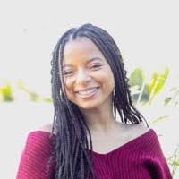 Daysha Smith's Instagram, Twitter & Facebook