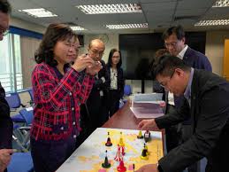 避风塘浮标陆续改用塑胶材料陈美宝料可减维修成本及受伤机会- RTHK