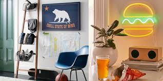 Adding your own personal touch! 11 Dorm Room Ideas For Guys Cool Dorm Room Decor Guys Will Love