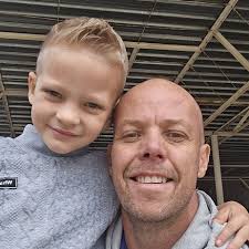 Hi all, Please spam me with your wedding venue recommendations. TIA