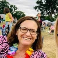 Dawn Garton's Instagram, Twitter & Facebook