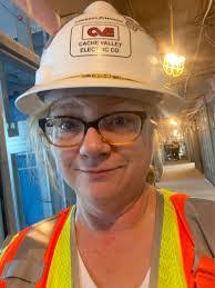 Dawn Neathery's Instagram, Twitter & Facebook