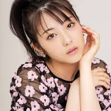 pin on 濱邊美波
