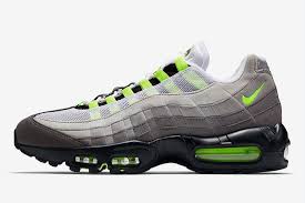 Nike S Classic Air Max 95 Neon Is Back Nike Air Max 95 Air Max 95 Neon Nike Air Max