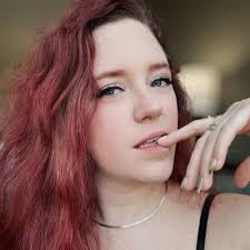 MaAliccee_ @ManyVids Ahhh! So hot!