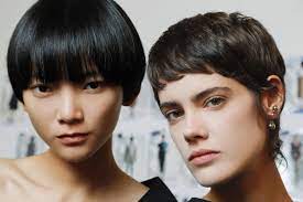 Er war davon überzeugt dass wahrer kreativität die meisterhafte beherrschung des … bureau de style berlin vidal sassoon idol und kultmarke. Kurze Haare Das Sind Die Wichtigsten Frisuren 2020
