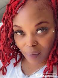 It's my bday today happy 45 years around the 🌎 I'm just blessed to still  be here thanks yo the man above 👆🏾