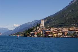 A quick 2 hour drive from venice, and equally as close to milan, it is a popular spot for italians to spend their holidays. Which Is The Best Area To Stay In Lake Garda