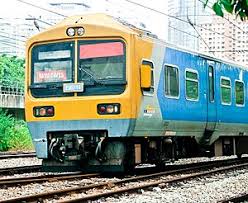 Keretapi tanah melayu berhad (ktmb) menawarkan diskaun 50 peratus bagi tambang perjalanan ktm komuter dari stesen padang promosi diskaun 50 peratus itu adalah bagi perjalanan tren pertama dari stesen padang besar ke stesen butterworth pada pukul 5.45 pagi. Ktm Class 81 Wikipedia