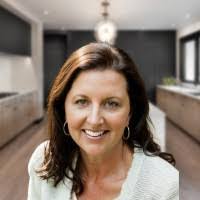 Gwendolyn Murray's Instagram, Twitter & Facebook