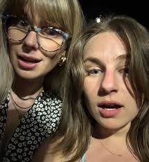 drove all the way to chatt to kick our feet and giggle