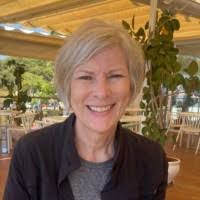 Kris Scheller's Instagram, Twitter & Facebook