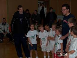 Luka doncic and goran dragic play together on the slovenian national basketball team. Luka Doncic 2nd From Right Side And Goran Dragic Many Years Ago Mavericks