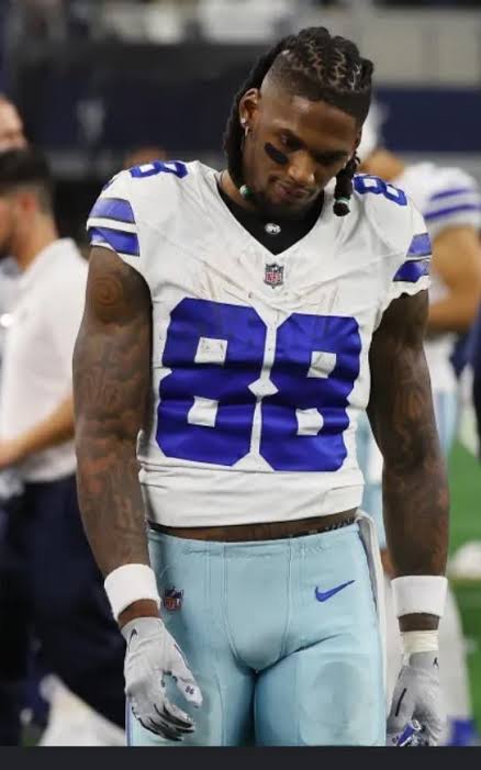 Say what you want about dak but this crybaby did fuck all : r/cowboys