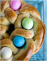 This italian easter bread is a fun and festive recipe similar to a challah egg bread. Sicilian Easter Bread Baking Colored Eggs Into Bread Is A Common Italian Easter Top News Courgarramblings