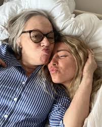 Ma petite mamie dans le sud ♥️ La star de télé réalité elle était trop  fière de faire partie des vidéos dans LAA6 😂