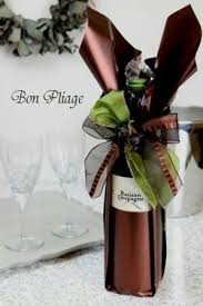 Pin By Bread Lover On It S A Wrap Bottle Gift Wrapping Wrapped Wine Bottles Wine Gift Wrapping
