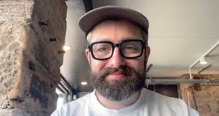 Mixing & Mastering Engineers, Producers & Songwriters who worked with  Medium Build