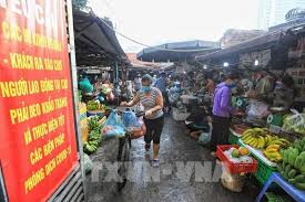 Với hjc is17 thì nó sẽ có 2 kính bảo vệ với 1 kính giảm tốc bên ngoài và 1 kính dâm bên trong mũ. 7ec1ro8i9fpc3m