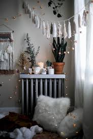 55 Stunning Minimalist Christmas Bedroom Decorating Ideas Roomodeling Urban Outfitters Home Room Inspiration Rustic House