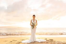 Princess kaiulani bridal gown wedding dress small. Top 5 Maui Beach Wedding Dress Styles Tropical Inspiration