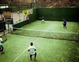 Esta atividade contou com duas valências: Tomar Proposta E Do Psd Alguns Dos Campos De Tenis Existentes No Complexo Desporto Podem Dar Lugar A Espacos De Padel Radio Hertz