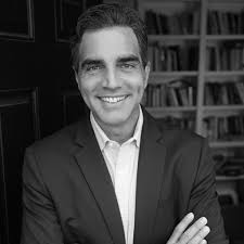 Magazzino Italian Art added a new...