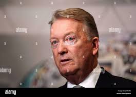 Boxing warren tyson press hi-res stock photography and images